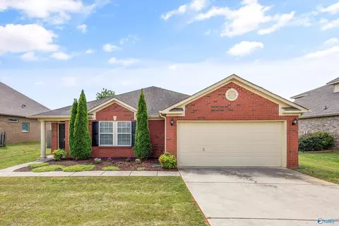 274 Dustin Ln, Madison, AL 35757