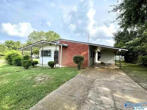 3824 Crane Dr, Huntsville, AL 35811