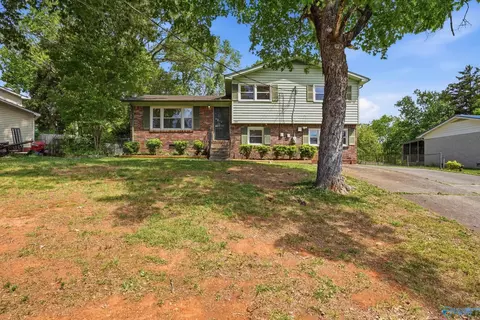 2814 Hilltop Ter, Huntsville, AL 35810