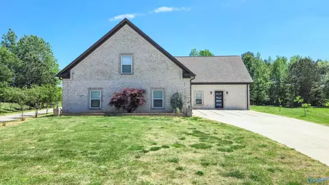 25908 Camden Ct, Athens, AL 35613