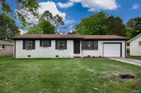 1004 Parcus Rd, Huntsville, AL 35803