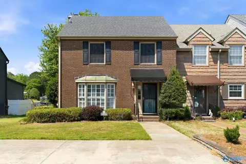 409 Lakepoint Dr, Gadsden, AL 35901