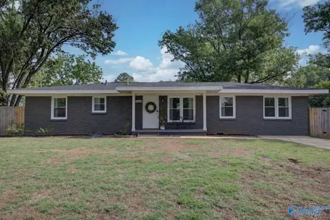 4110 Mcclain Ln, Huntsville, AL 35810
