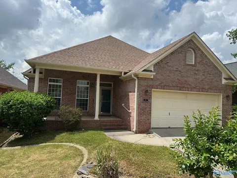 138 Canterbury Dr, Madison, AL 35758