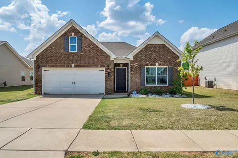 114 Emma Grace Ln, New Market, AL 35761