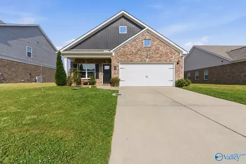 149 Morning Dew Rd, Toney, AL 35773