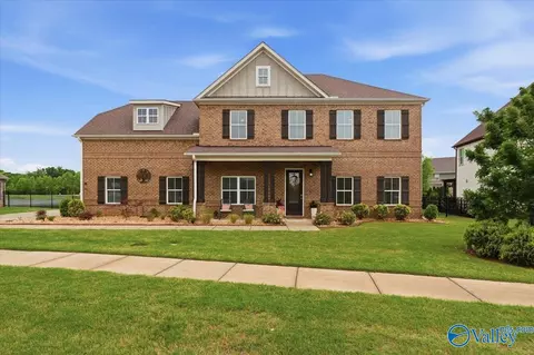 106 Pintail Pointe Cir, Huntsville, AL 35824