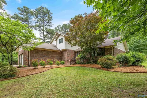 4410 Dogwood Dr, Decatur, AL 35603