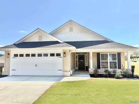 147 Ridgeland Trl, Huntsville, AL 35810