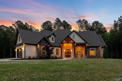 181 Robinson Rd, Gurley, AL 35748