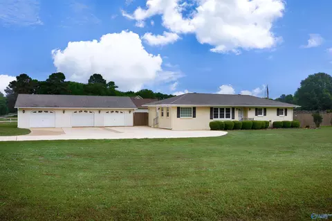16021 Oneal Rd, Athens, AL 35614
