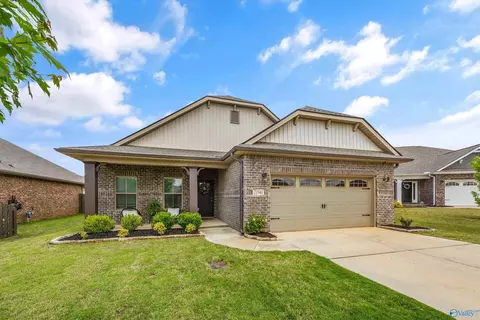 21941 Shearwater Dr, Athens, AL 35613