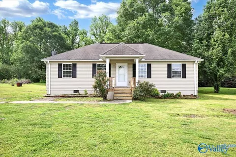 101 Maple Cir, Arab, AL 35016