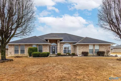 519 Summer Cove Cir, Madison, AL 35757