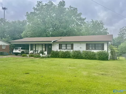 1413 2nd St, Arab, AL 35016