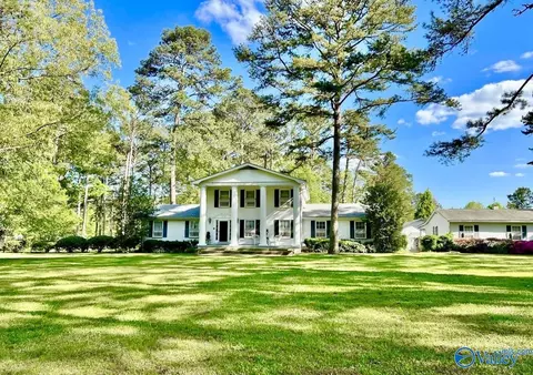 7615 Steele Station Rd, Rainbow City, AL 35906
