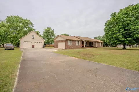 26477 Branch Rd, Athens, AL 35613