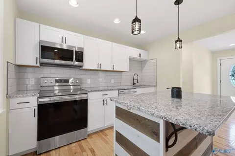 Kitchen - 1072 Hulaco Rd, Arab, AL 35016 photo 3 of 3