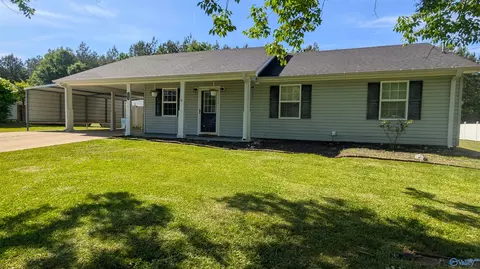 120 Hardwood Dr, Centre, AL 35960