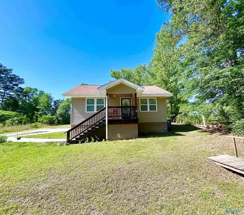 1714 Odens Mills Rd, Sylacauga, AL 35150