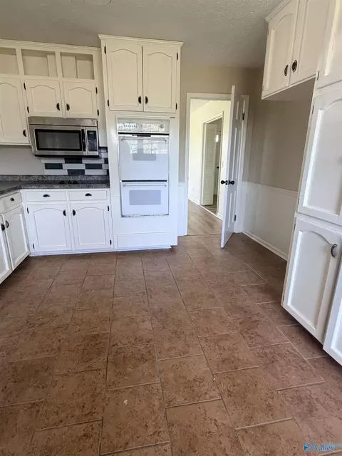 Kitchen - 3140 Cedar Bluff Rd, Centre, AL 35960 photo 1 of 1