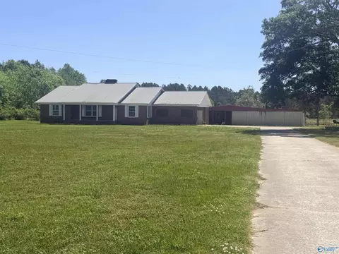 Exterior - 3140 Cedar Bluff Rd, Centre, AL 35960 photo 2 of 3