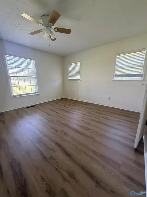 Bedroom - 3140 Cedar Bluff Rd, Centre, AL 35960 photo 3 of 3