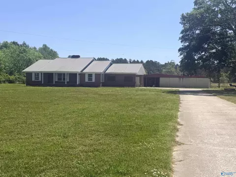 Exterior - 3140 Cedar Bluff Rd, Centre, AL 35960 photo 3 of 3