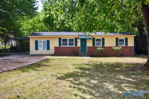 619 Greenfield Dr, Huntsville, AL 35811