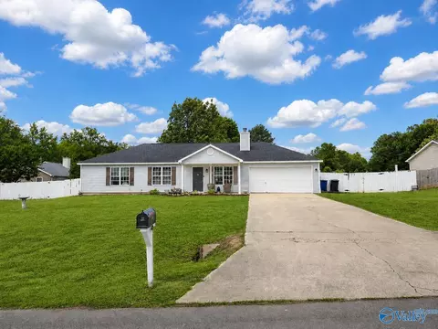 322 Buffalo Creek Dr, Toney, AL 35773
