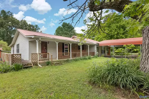 191 Derrick Dr, Guntersville, AL 35976