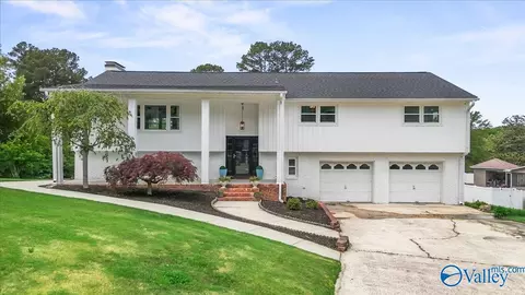 919 Brentwood Dr, Cullman, AL 35055