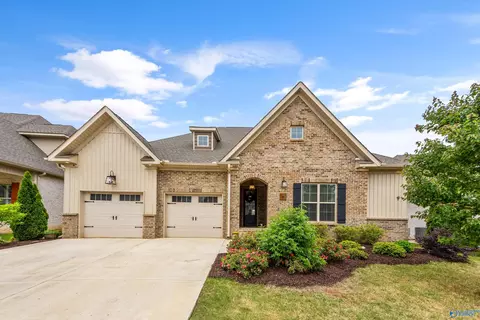 6 Hidden Grove Cir, Huntsville, AL 35803