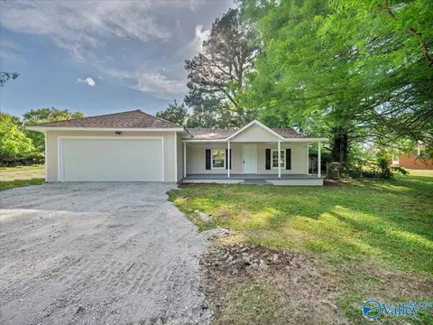 786 Nance Rd, Madison, AL 35757