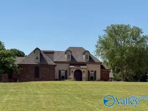 25590 Bain Rd, Athens, AL 35613