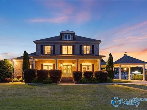 272 Maple Rd, New Hope, AL 35760