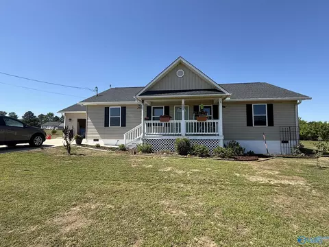 1109 County Road 411, Groveoak, AL 35975