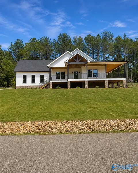 136 County Road 692, Cedar Bluff, AL 35959