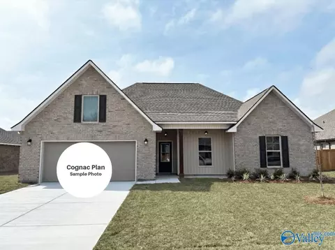 149 Elledge Farm Dr, Hazel Green, AL 35750