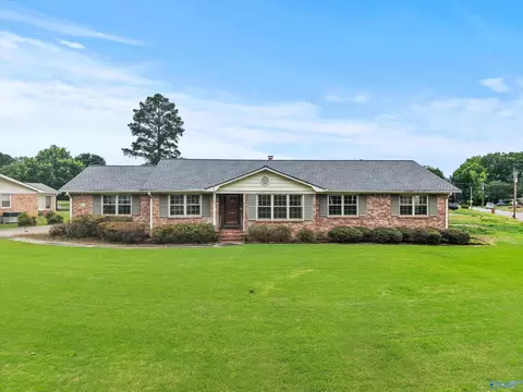 816 Mira Vista Dr, Huntsville, AL 35802