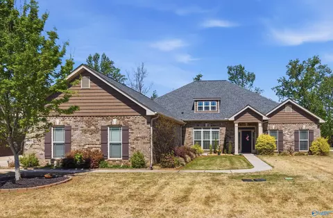 108 Rushing Brook Dr, Madison, AL 35756