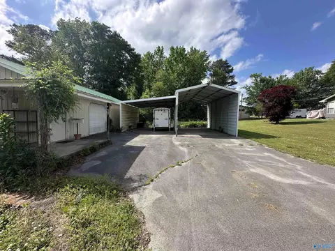 127 Friar Tuck Way, Fyffe, AL 35971