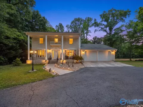 4715 Alabama Highway 79, Guntersville, AL 35976