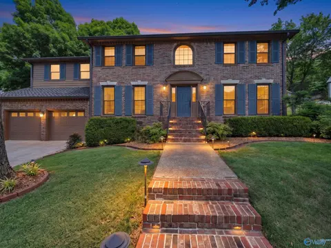 2717 Cynthia Ln, Huntsville, AL 35803