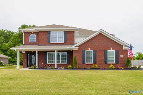 2731 Slate Dr, Huntsville, AL 35803