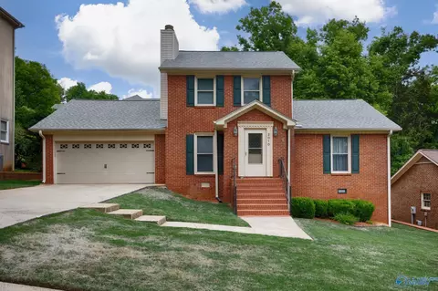 2010 Brandy Cir, Huntsville, AL 35811