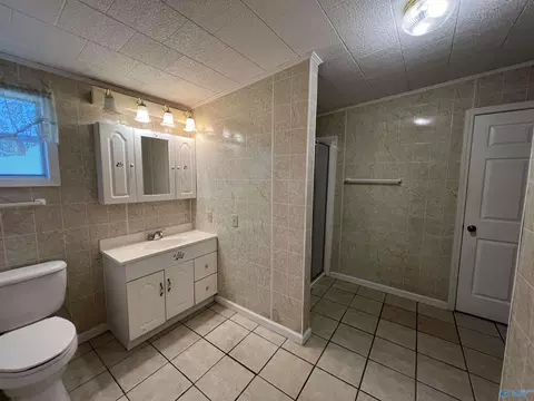 Bath - 23323 4th Ave, Florala, AL 36442 photo 1 of 2