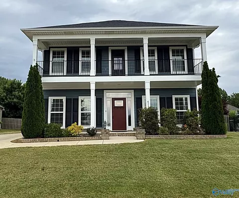6327 Central Park Ln, Huntsville, AL 35806