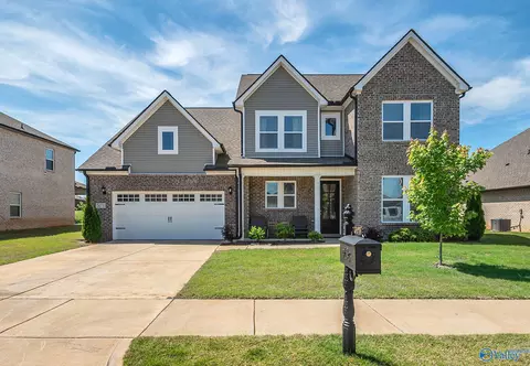24578 Beacon Cir, Athens, AL 35613