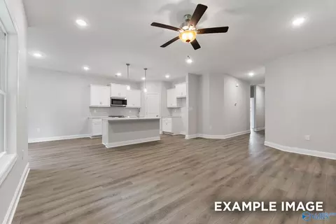 131 Bella May Ln, New Market, AL 35761